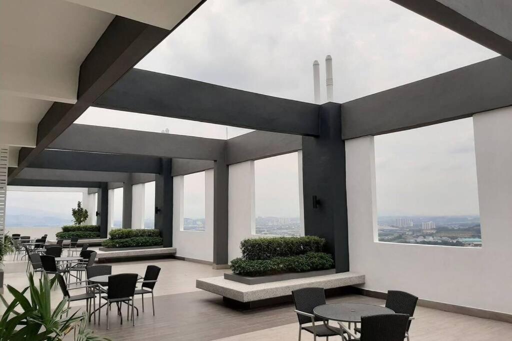 Apple Home 2 At Menara Simfoni, King Size Bed, Cheras, Nexflix, Wifi, Parking Seri Kembangan Eksteriør billede