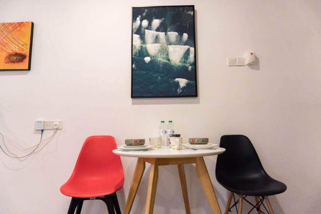 Apple Home 2 At Menara Simfoni, King Size Bed, Cheras, Nexflix, Wifi, Parking Seri Kembangan Eksteriør billede