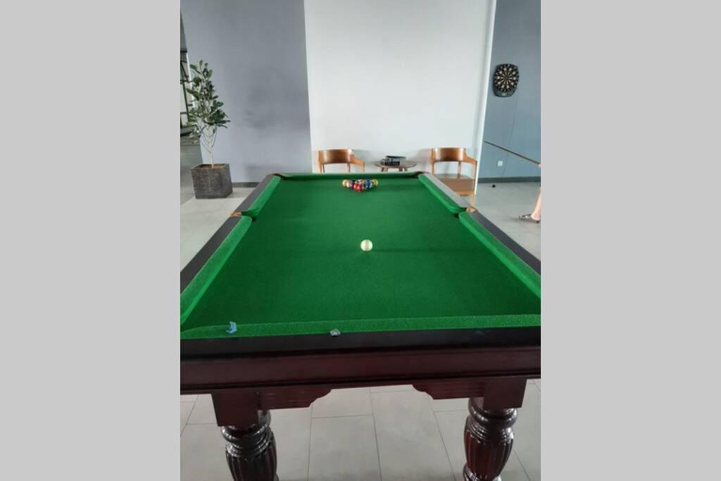 Apple Home 2 At Menara Simfoni, King Size Bed, Cheras, Nexflix, Wifi, Parking Seri Kembangan Eksteriør billede