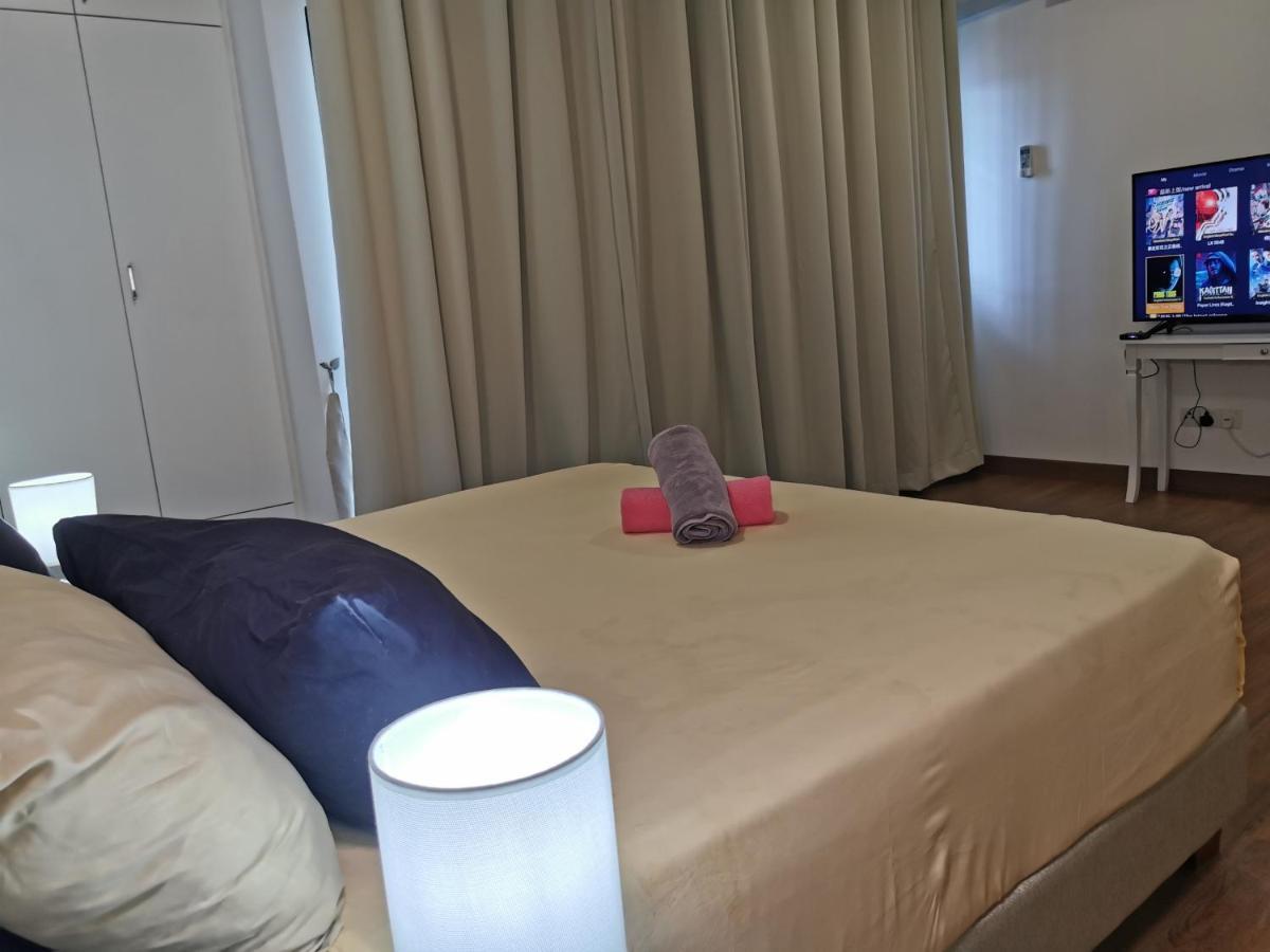 Apple Home 2 At Menara Simfoni, King Size Bed, Cheras, Nexflix, Wifi, Parking Seri Kembangan Eksteriør billede