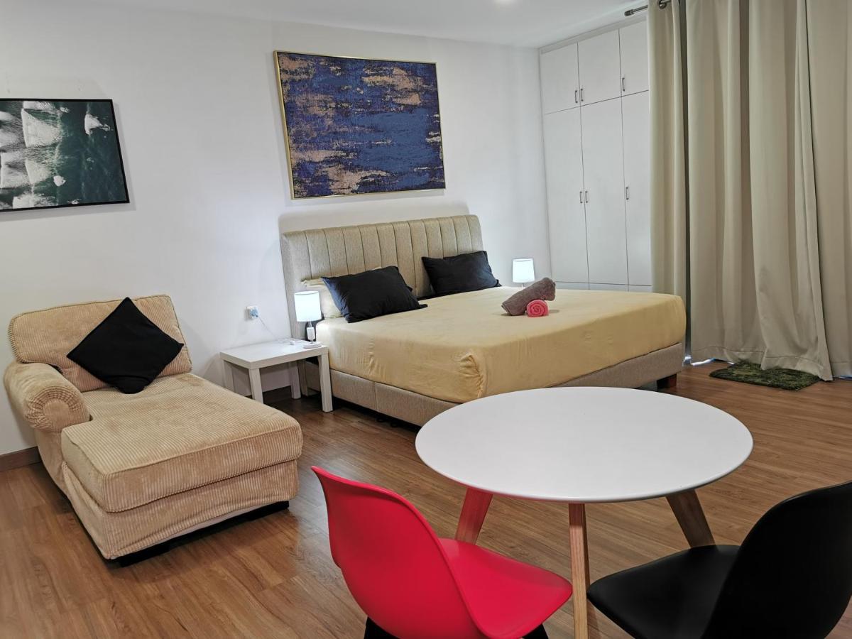 Apple Home 2 At Menara Simfoni, King Size Bed, Cheras, Nexflix, Wifi, Parking Seri Kembangan Eksteriør billede