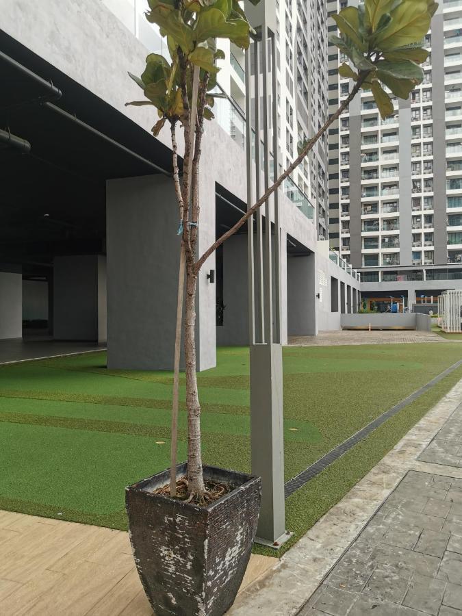 Apple Home 2 At Menara Simfoni, King Size Bed, Cheras, Nexflix, Wifi, Parking Seri Kembangan Eksteriør billede