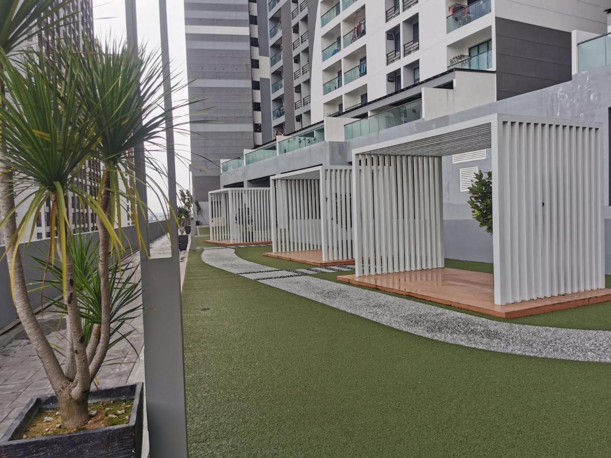 Apple Home 2 At Menara Simfoni, King Size Bed, Cheras, Nexflix, Wifi, Parking Seri Kembangan Eksteriør billede