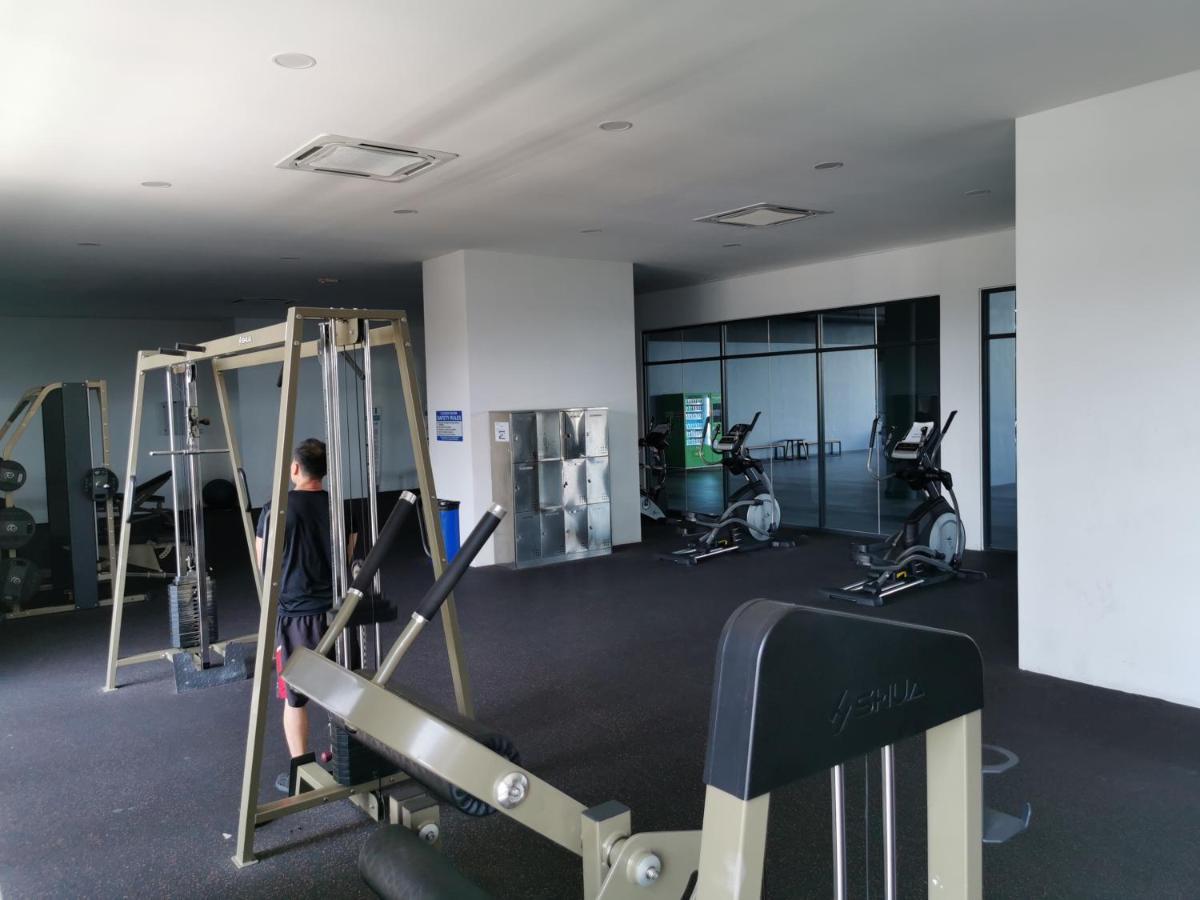 Apple Home 2 At Menara Simfoni, King Size Bed, Cheras, Nexflix, Wifi, Parking Seri Kembangan Eksteriør billede