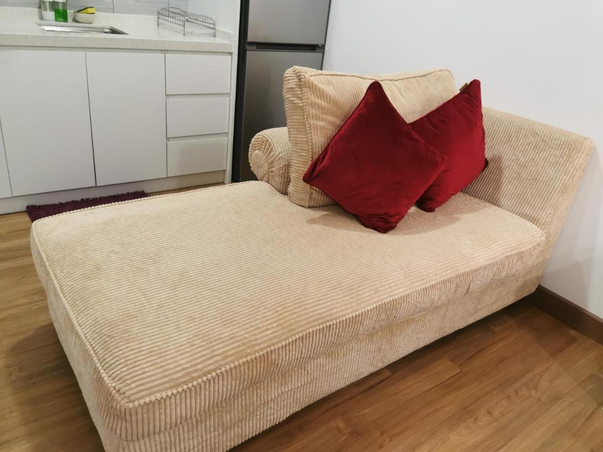 Apple Home 2 At Menara Simfoni, King Size Bed, Cheras, Nexflix, Wifi, Parking Seri Kembangan Eksteriør billede
