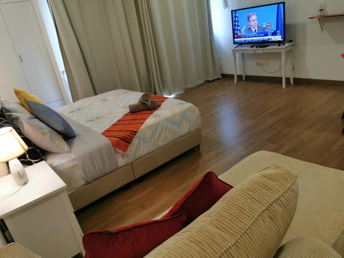 Apple Home 2 At Menara Simfoni, King Size Bed, Cheras, Nexflix, Wifi, Parking Seri Kembangan Eksteriør billede